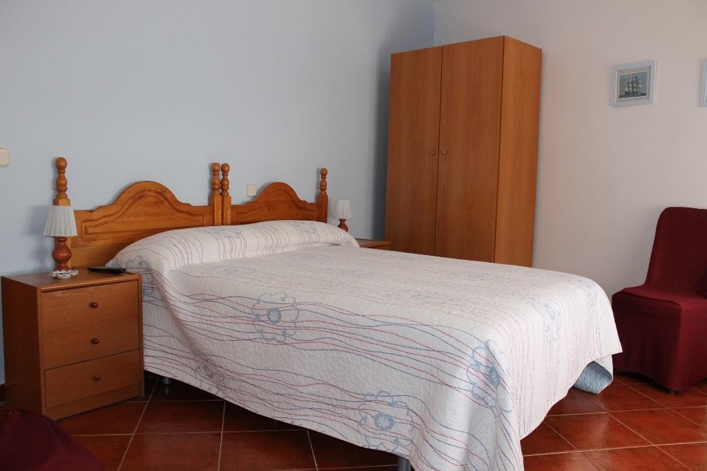 Hostal Restaurante "El Cercao" Sauca Esterno foto