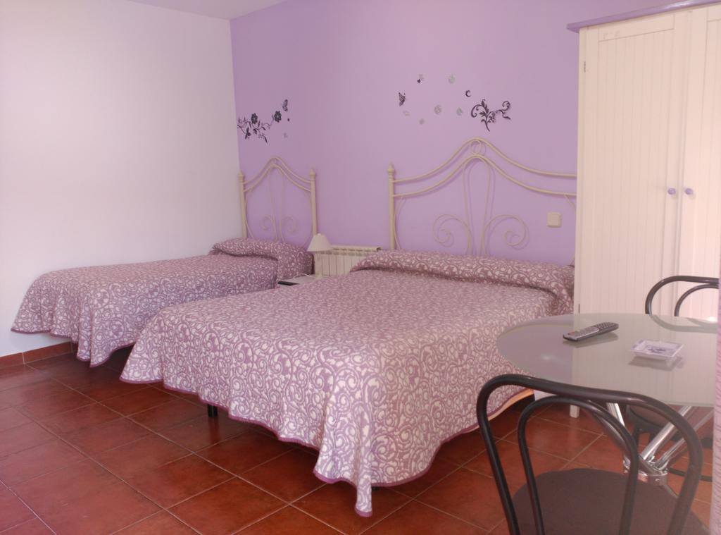 Hostal Restaurante "El Cercao" Sauca Esterno foto